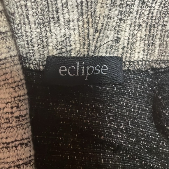 Eclipse. Size small. White with black thread. - Picture 2 of 4